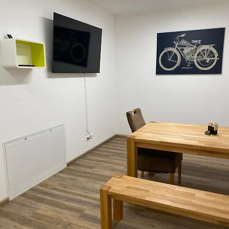 Daire Boardinghouse Am Steinklaeffle Friolzheim